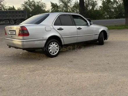Mercedes-Benz C 280 1995 года за 1 250 000 тг. в Алматы – фото 2