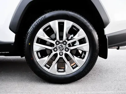 Toyota RAV4 Luxe 2025 года за 20 990 000 тг. в Шымкент – фото 16