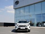 Toyota RAV4 Luxe 2025 года за 20 990 000 тг. в Шымкент – фото 5