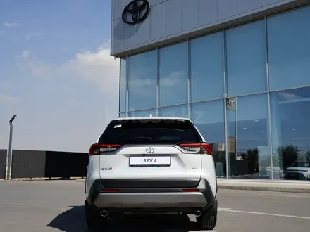 Toyota RAV4 Luxe 2025 года за 20 990 000 тг. в Шымкент – фото 4