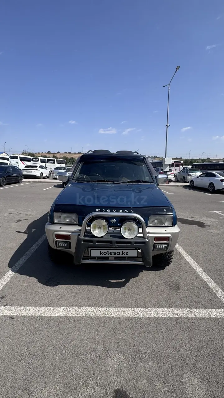Nissan Mistral, 1997