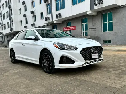 Hyundai Sonata 2019 года за 5 700 000 тг. в Актау