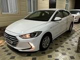 Hyundai Elantra 2018 годаүшін7 500 000 тг. в Шымкент – фото 2