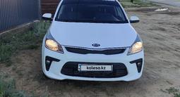 Kia Rio 2018 года за 6 150 000 тг. в Актобе – фото 2