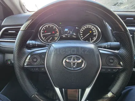 Toyota Camry 2018 года за 14 000 000 тг. в Актау – фото 12