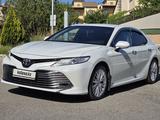 Toyota Camry 2018 года за 13 500 000 тг. в Актау – фото 5