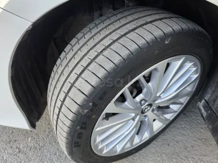 Toyota Camry 2018 года за 14 000 000 тг. в Актау – фото 8