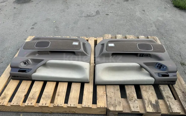 Дверные карты обшивки дверей на Toyota Estima за 50 000 тг. в Алматы