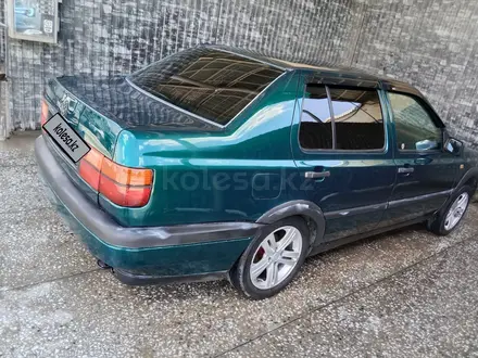 Volkswagen Vento 1994 года за 1 600 000 тг. в Шымкент – фото 14