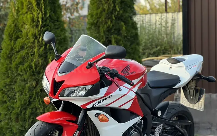 Honda  CBR 600RR 2010 годаүшін3 200 000 тг. в Алматы