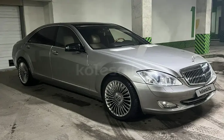 Mercedes-Benz S 600 2007 годаүшін9 000 000 тг. в Астана