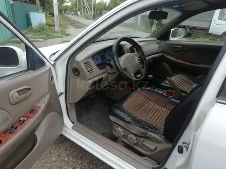 Kia Optima 2001 года за 2 100 000 тг. в Усть-Каменогорск – фото 6