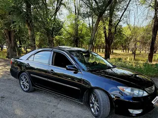 Toyota Camry, 2004