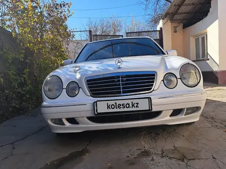 Mercedes-Benz E 320 2000 года за 5 500 000 тг. в Шымкент – фото 3