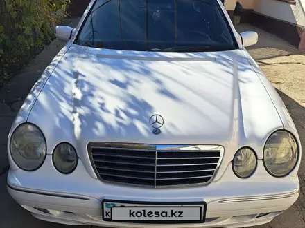 Mercedes-Benz E 320 2000 года за 5 500 000 тг. в Шымкент – фото 9