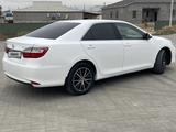 Toyota Camry 2015 годаүшін11 500 000 тг. в Атырау – фото 3