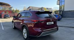 Toyota Highlander 2022 года за 28 500 000 тг. в Алматы – фото 4