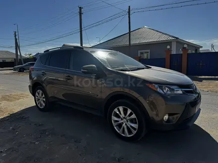 Toyota RAV4 2015 года за 7 700 000 тг. в Атырау – фото 3