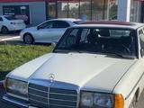 Mercedes-Benz E 200 1983 года за 4 000 000 тг. в Костанай