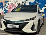 Toyota Prius Prime 2018 года за 9 999 999 тг. в Алматы