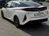Toyota Prius Prime 2018 года за 9 999 999 тг. в Алматы – фото 2