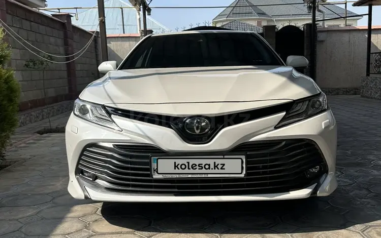 Toyota Camry 2019 года за 14 200 000 тг. в Тараз