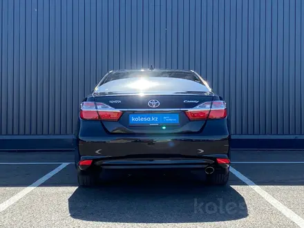 Toyota Camry 2016 года за 11 210 000 тг. в Шымкент – фото 4