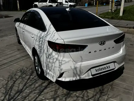 Hyundai Sonata 2018 года за 8 000 000 тг. в Шымкент – фото 4