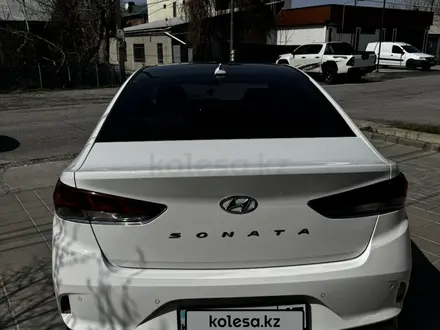 Hyundai Sonata 2018 года за 8 000 000 тг. в Шымкент – фото 5