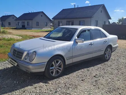 Mercedes-Benz E 200 1996 года за 2 550 000 тг. в Петропавловск