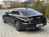 Hyundai Sonata 2020 годаfor12 100 000 тг. в Актау