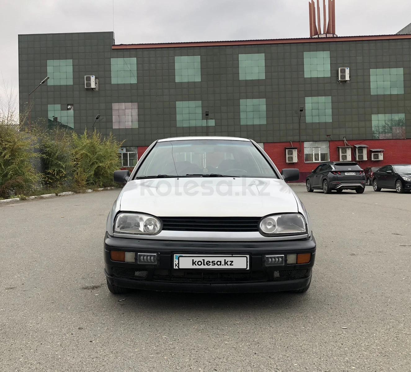 Volkswagen Golf 1994 г.