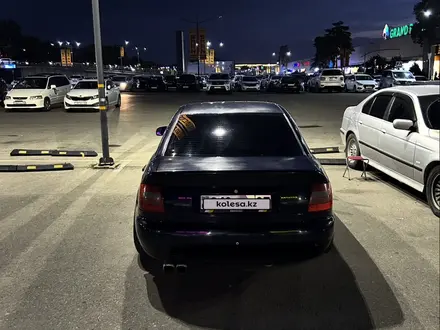 Audi A4 1996 года за 1 300 000 тг. в Алматы – фото 4