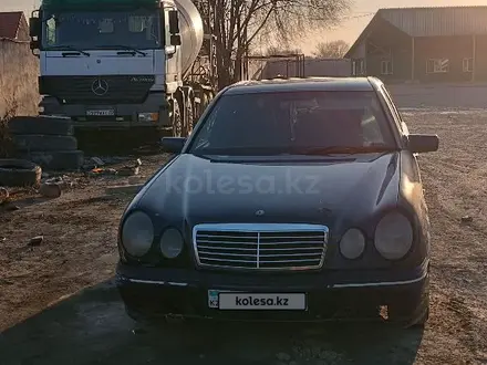 Mercedes-Benz E 320 1998 года за 2 300 000 тг. в Алматы – фото 4