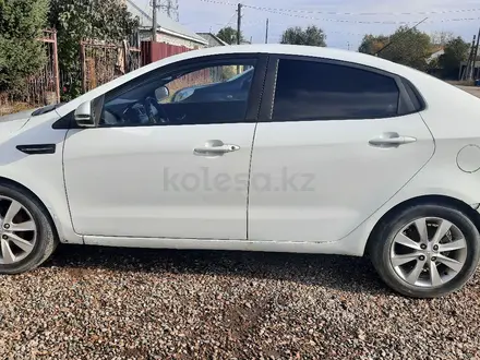 Kia Rio 2015 года за 2 990 000 тг. в Семей – фото 13