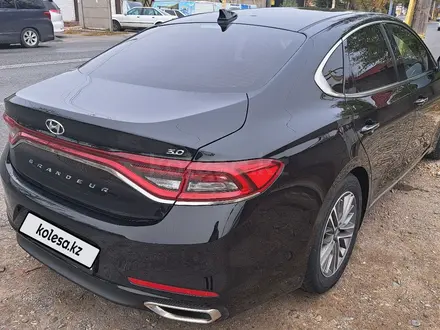 Hyundai Grandeur 2018 года за 12 000 000 тг. в Тараз – фото 15