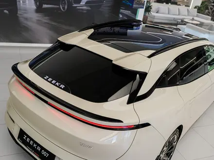 Zeekr 007 Performance 2025 года за 23 490 000 тг. в Алматы – фото 35