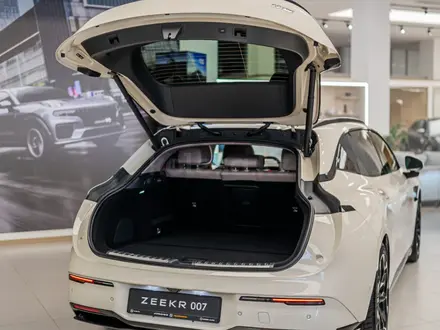 Zeekr 007 Performance 2025 года за 23 490 000 тг. в Алматы – фото 36