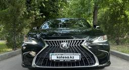 Lexus ES 350 2020 года за 21 000 000 тг. в Алматы – фото 3