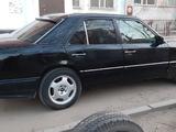 Mercedes-Benz E 300 1990 года за 1 700 000 тг. в Павлодар – фото 4