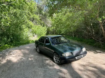 Mercedes-Benz C 180 1993 года за 1 500 000 тг. в Павлодар