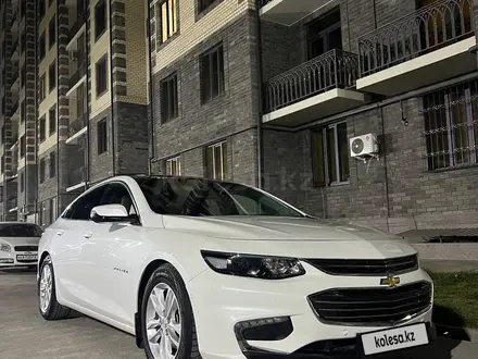 Chevrolet Malibu 2017 года за 8 000 000 тг. в Сарыагаш