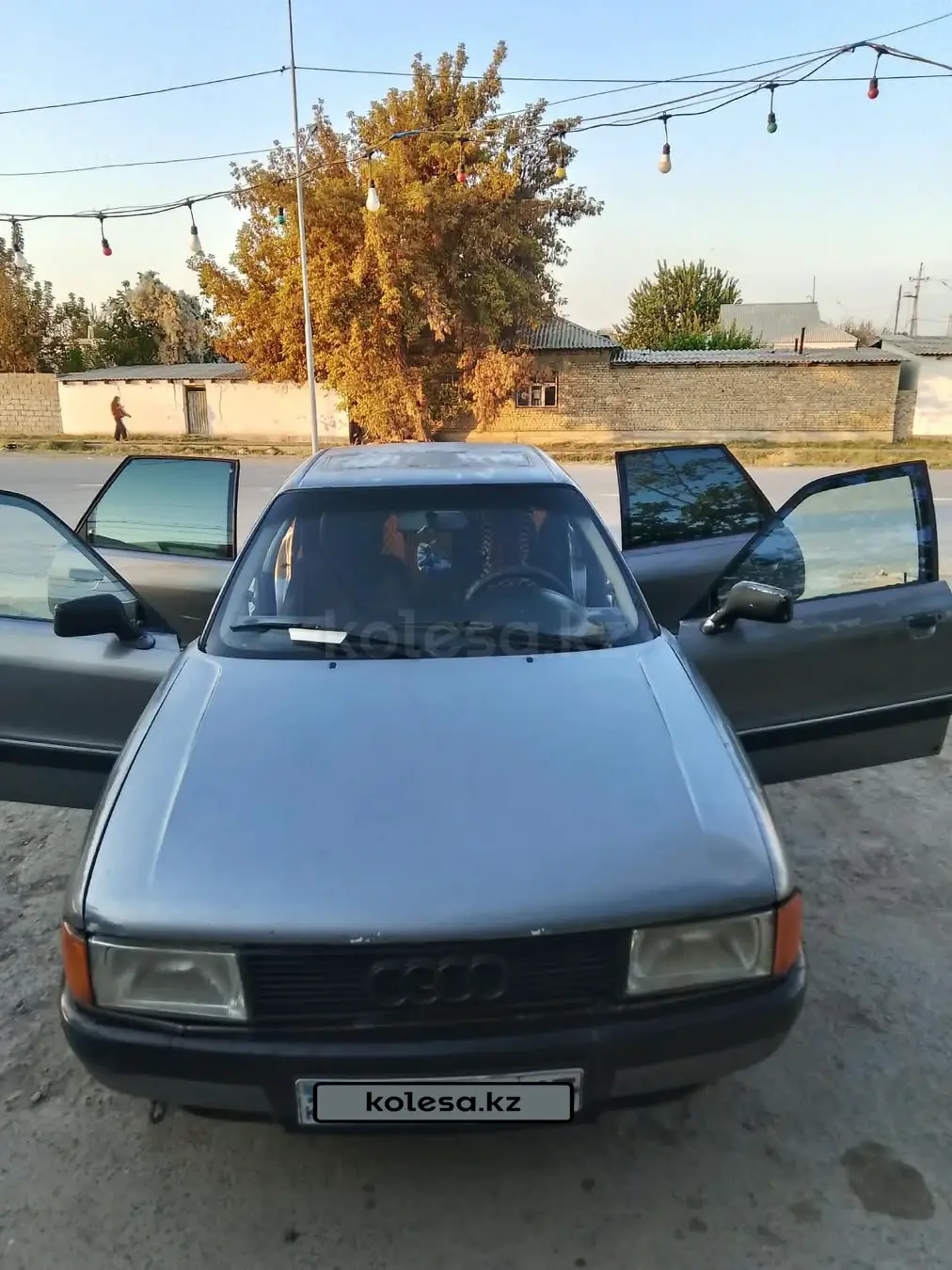 Audi 80, 1990
