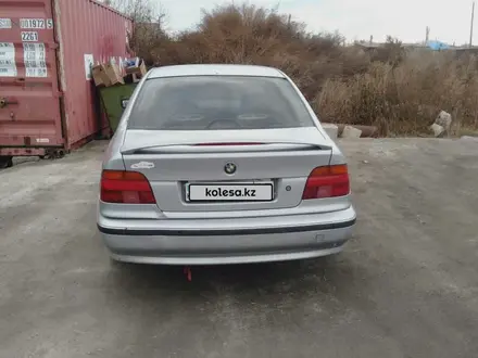 BMW 523 1998 года за 2 500 000 тг. в Астана – фото 3