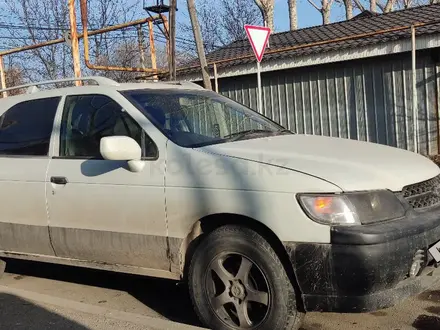 Nissan R'nessa 1997 года за 1 300 000 тг. в Алматы – фото 2