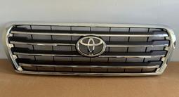 Решетка радиатора Land Cruiser 200 за 40 000 тг. в Алматы