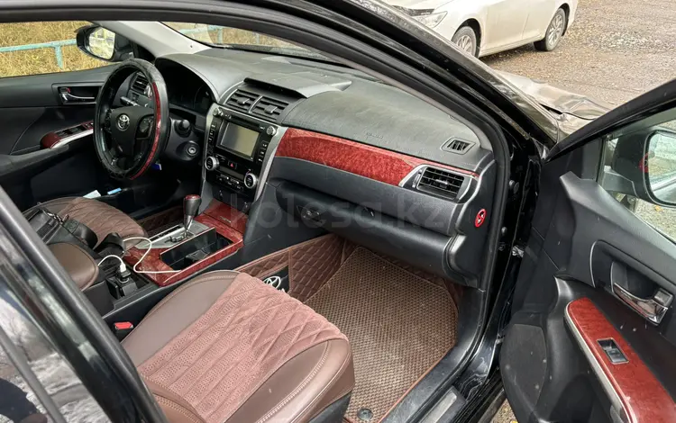 Toyota Camry 2014 годаүшін9 200 000 тг. в Семей