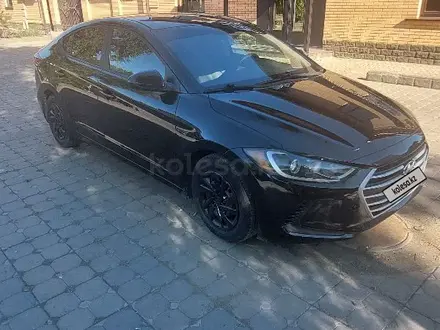 Hyundai Elantra 2018 года за 4 250 000 тг. в Уральск – фото 5