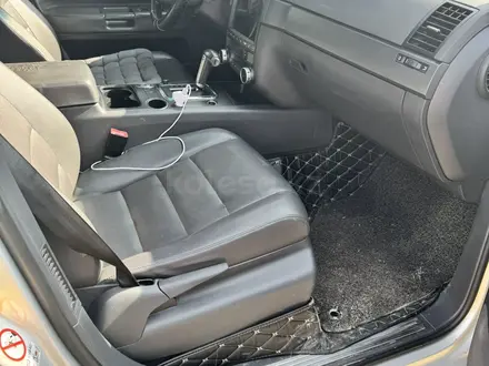 Volkswagen Touareg 2007 года за 5 000 000 тг. в Алматы – фото 5