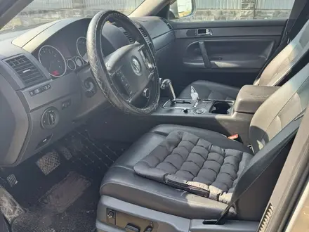 Volkswagen Touareg 2007 года за 5 000 000 тг. в Алматы – фото 8